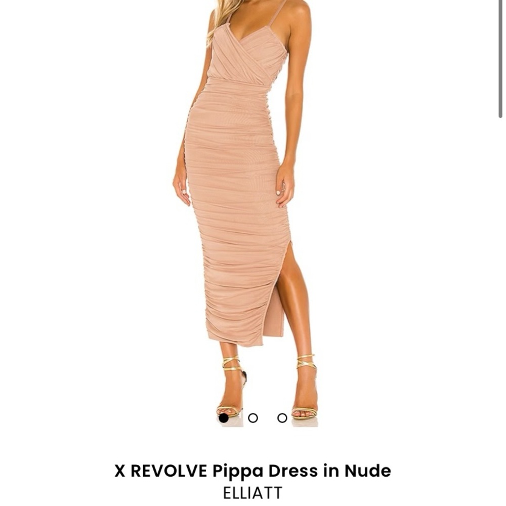 Elliatt Tan Ribbed Bodycon Midi Dress